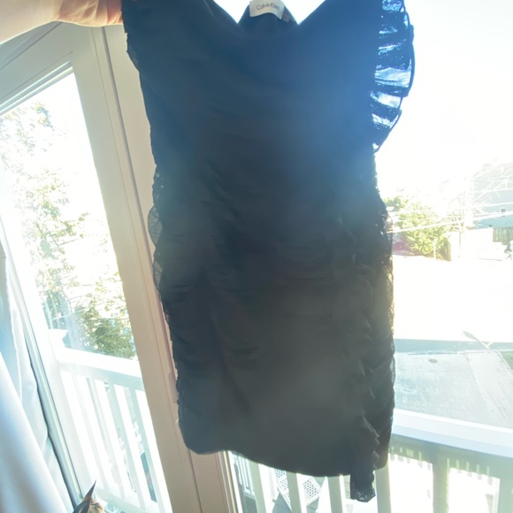 Flattering layered black tube dress size 12 Calvin Klein - Picture 3 of 4
